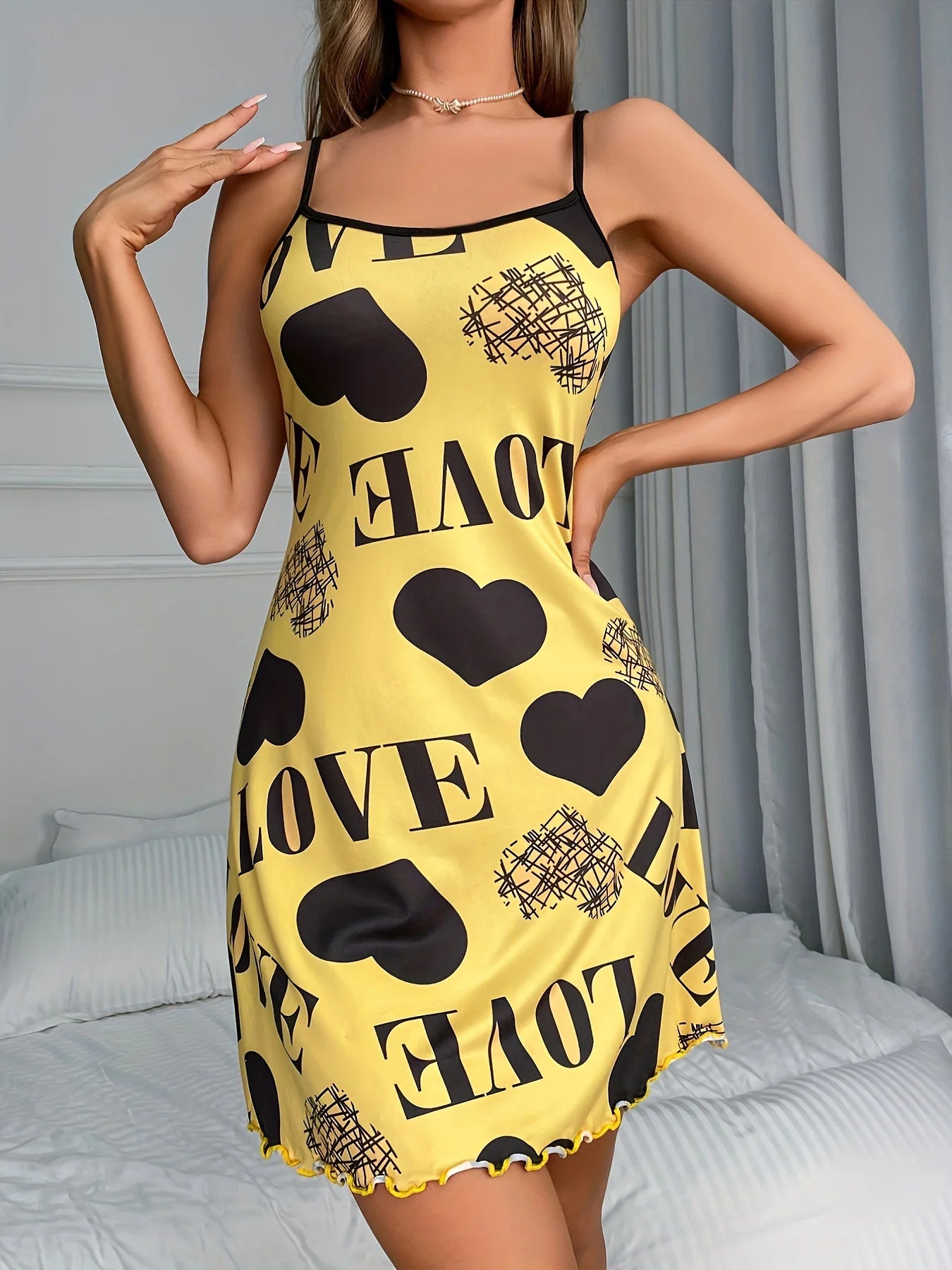 Camisola de verano para mujer, camisón sin espalda con estampado de corazón y amor, ropa de dormir suave y transpirable, dobladillo con volantes, vestido de noche con cuello redondo