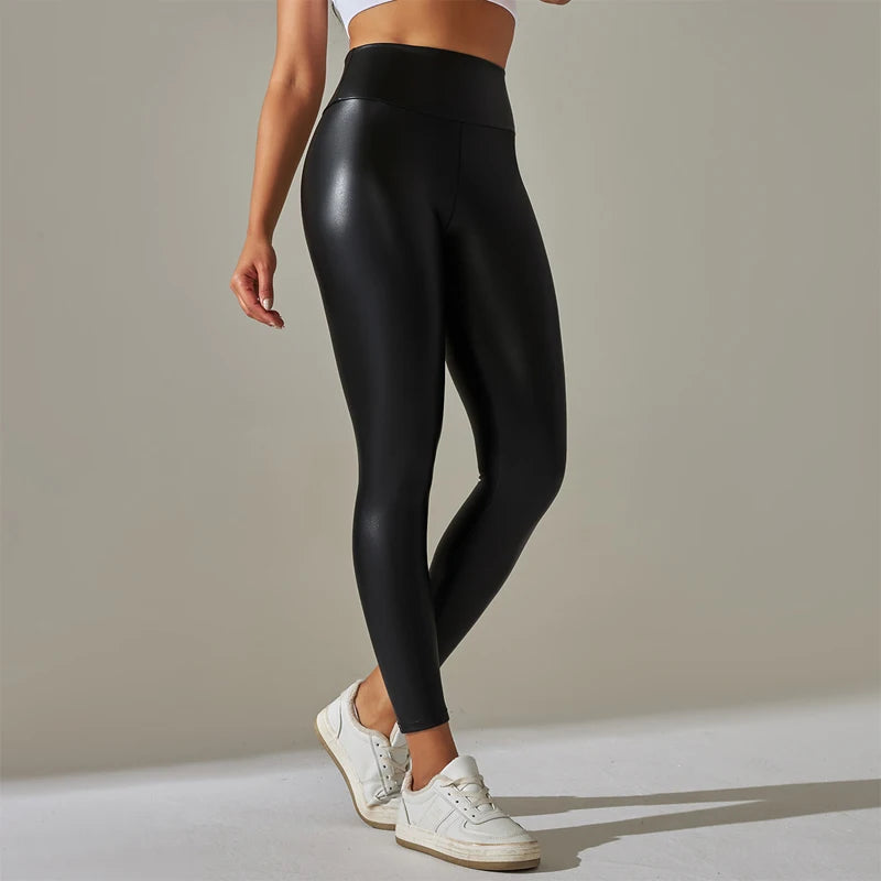 Nuevas mallas de mujer de gran tamaño a la moda, pantalones de cuero PU ajustados y sexis de cintura alta, pantalones de Yoga coloridos para mujer